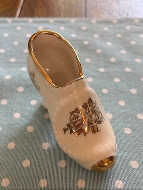Vintage Miniature White PORCELAIN SHOE Beaded w/ Gold Filigree Roses & Trim